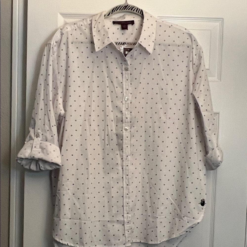 Gloria Vanderbilt White Button Down Shirt with Black Dots